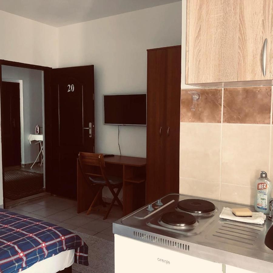 Studio Apartments Kul Budua Esterno foto