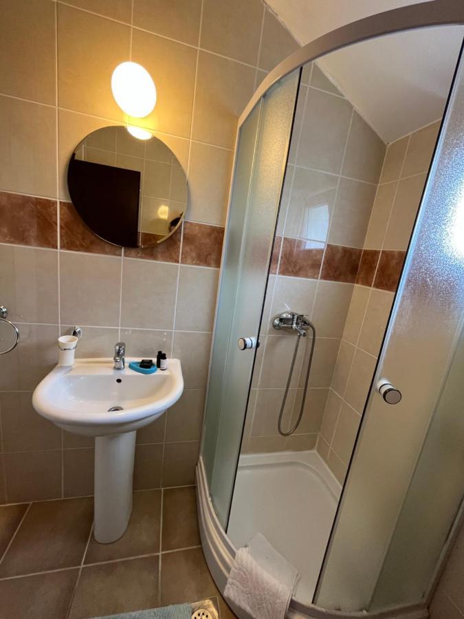 Studio Apartments Kul Budua Esterno foto